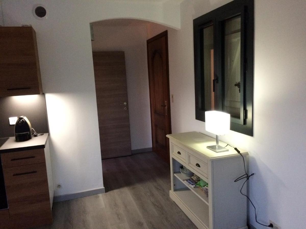 Appart 2 Pieces Independant Dans Villa Proche Centre Ville Au Calme Mandelieu Exterior foto
